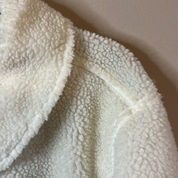 Universal Threads White Sherpa Jacket - Size XL - Picture 6 of 9
